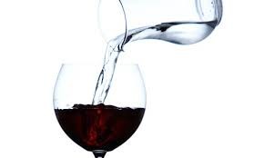 Mettre de l'eau dans son vin
